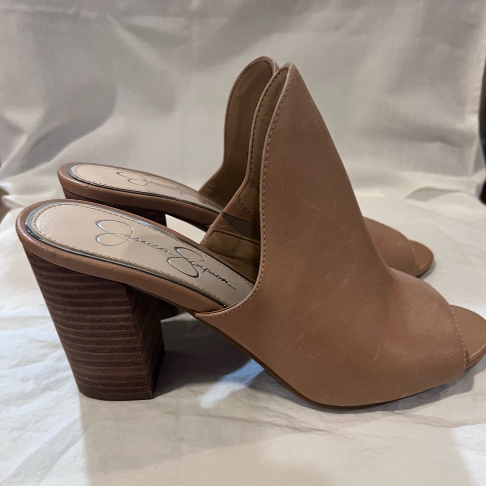 Jessica Simpson high heels
